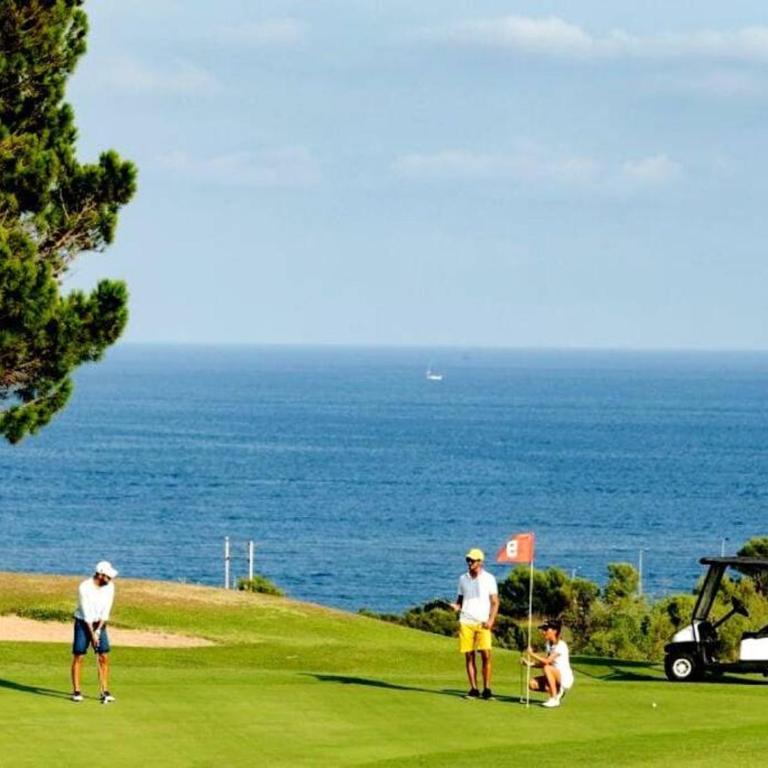 Dans un cadre d'exception, Vue mer panoramique à Agay Côte d'Azur, Village Vacances Cap Esterel, 2 chambres, avec jardin, golf, climatisation, Wifi, 5 piscines - Appartement - Vue sur Mer - 40