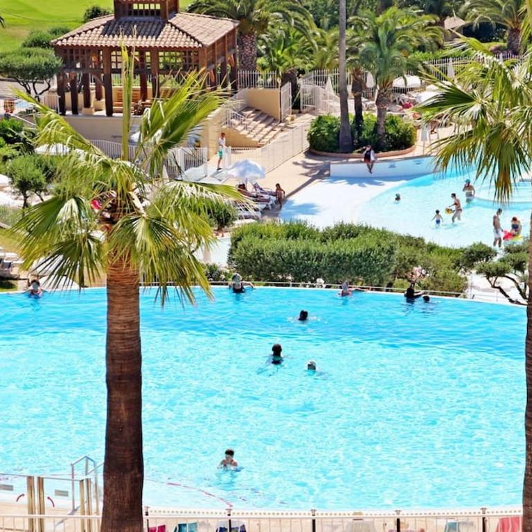 Dans un cadre d'exception, Vue mer panoramique à Agay Côte d'Azur, Village Vacances Cap Esterel, 2 chambres, avec jardin, golf, climatisation, Wifi, 5 piscines - Appartement - Vue sur Mer - 5