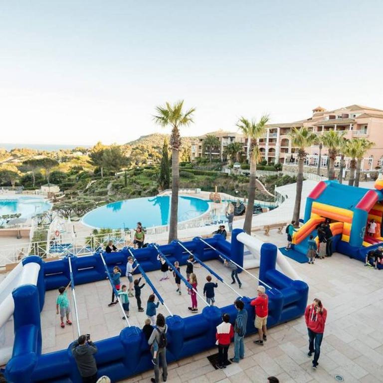 Dans un cadre d'exception, Vue mer panoramique à Agay Côte d'Azur, Village Vacances Cap Esterel, 2 chambres, avec jardin, golf, climatisation, Wifi, 5 piscines - Appartement - Vue sur Mer - 61