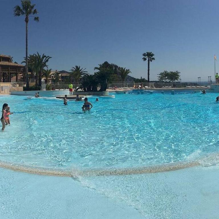 Dans un cadre d'exception, Vue mer panoramique à Agay Côte d'Azur, Village Vacances Cap Esterel, 2 chambres, avec jardin, golf, climatisation, Wifi, 5 piscines - Appartement - Vue sur Mer - 7