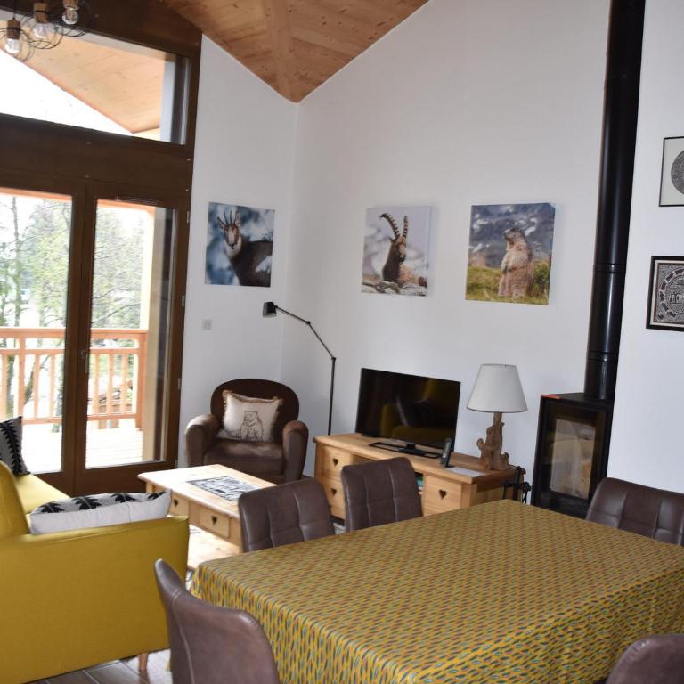 Duplex 4 pièces, 2 étoiles, proche du centre, max 6 pers. - FR-1-464-210 - Appartement - 13