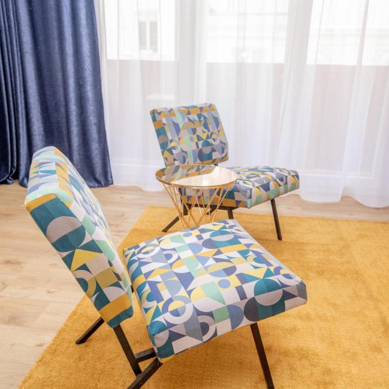 Luxueux 3p. Art Deco + Parking - Apartment mit 2 Schlafzimmern - 54