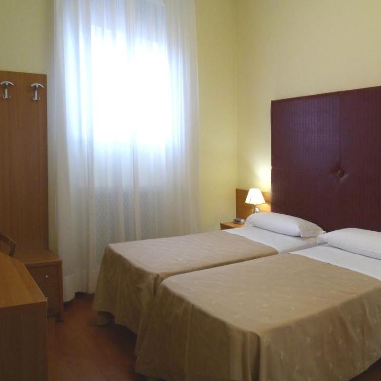 Hotel Centrale Byron - Camera Matrimoniale Economy - 2