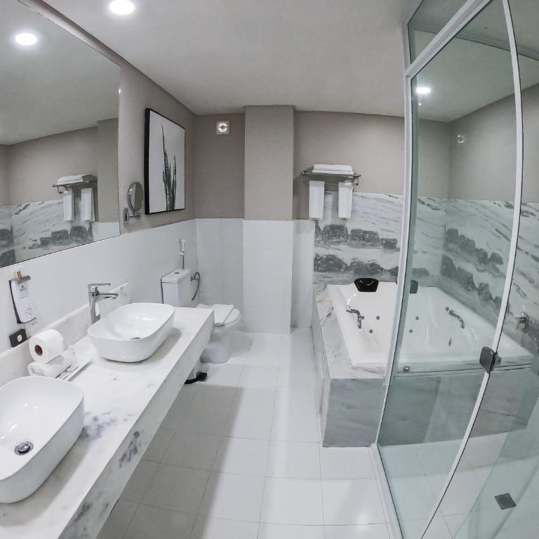 Bisinii Boutique Hotel - Deluxe Family Suite - 16