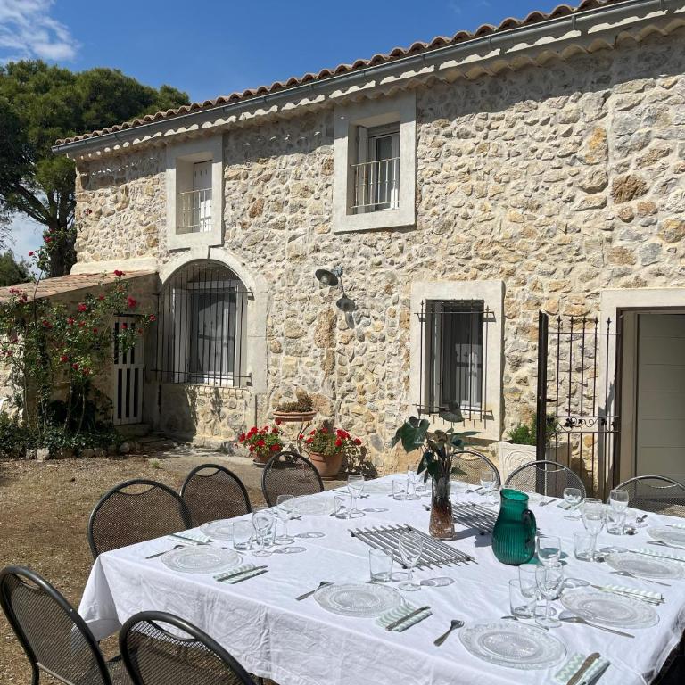 Gîte de 12 personnes au cœur d'un domaine viticole - Five-Bedroom House - 2