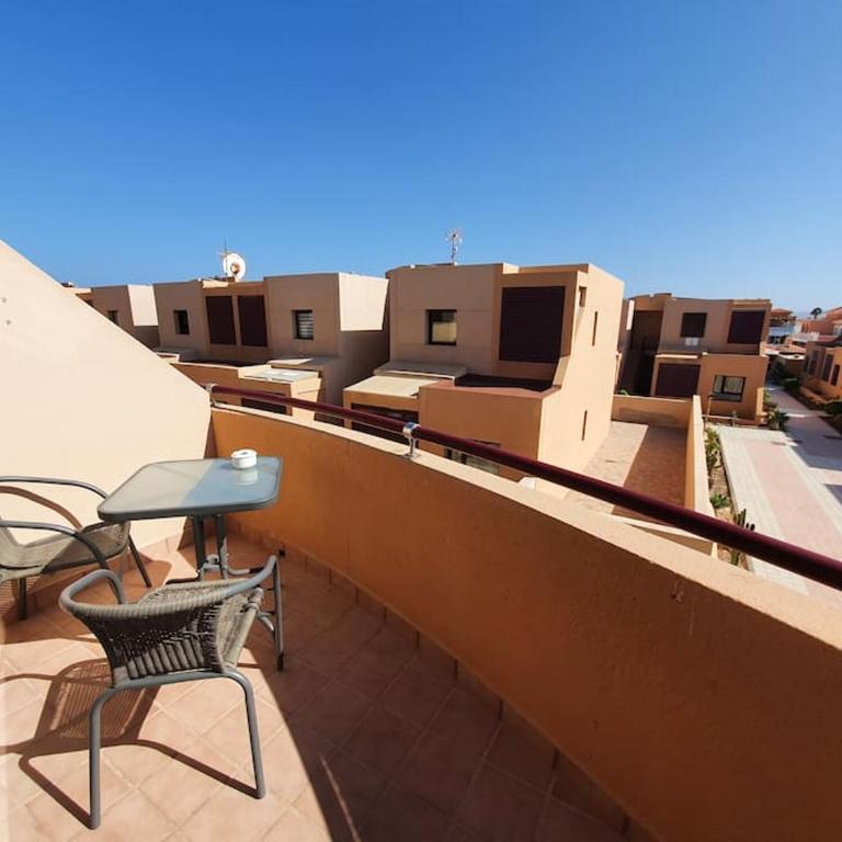 Piscina & Wifi. SUNNY apartement, swimming pool. - One-Bedroom Apartment - 2