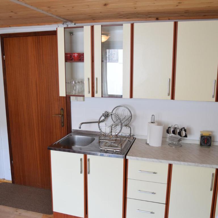 Family Guest House - Two-Bedroom Apartment - 8
