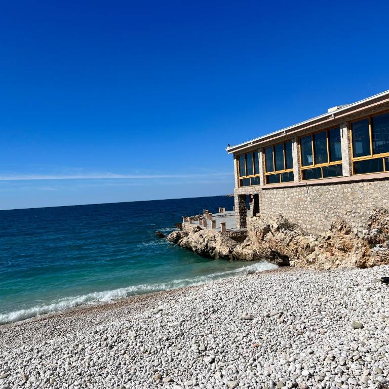 House with pool and sea view - Apartman - 25