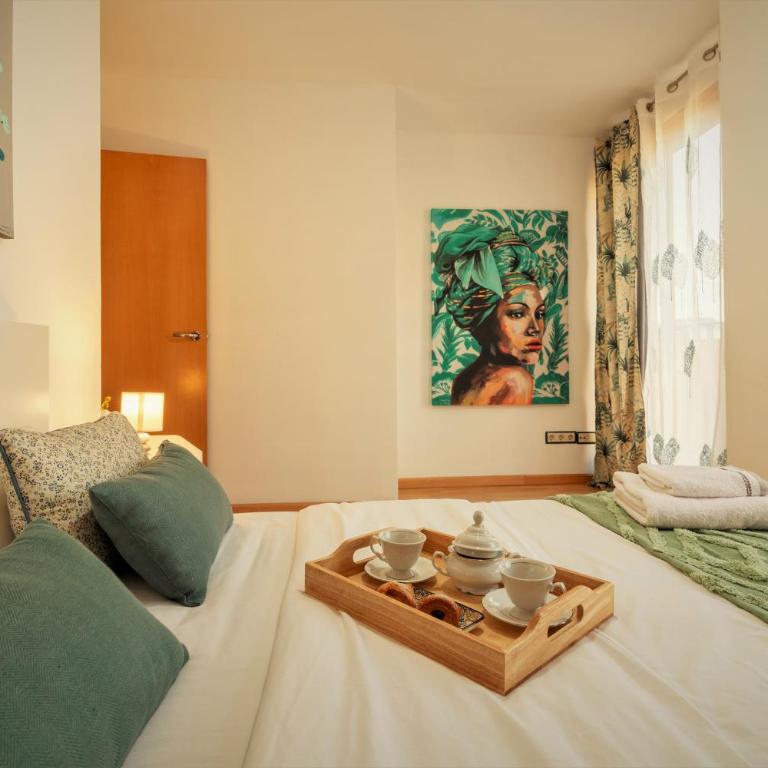 Penthouse Duplex in a 4 floors spanish house -8 min to center by Metro - Penthouse Apartment - 38