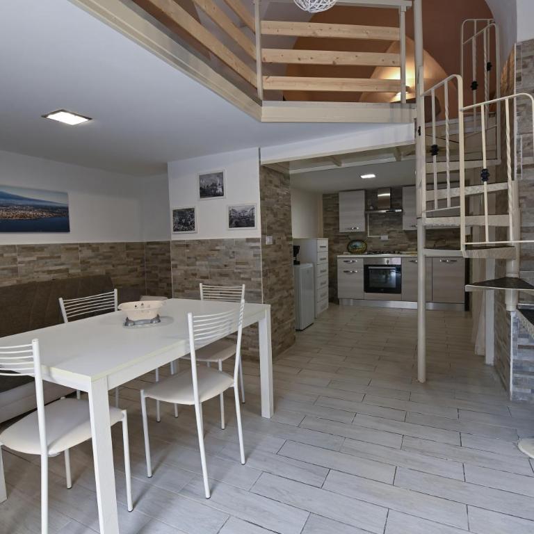 San Camillo House - Appartamento con 2 Camere da Letto - 1