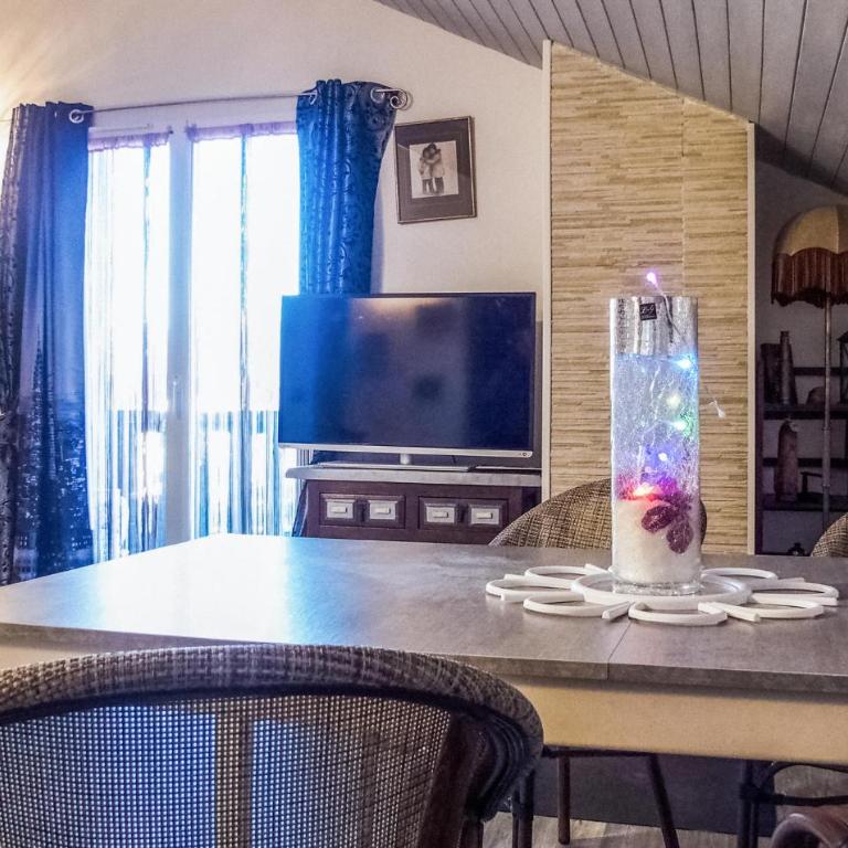 Awesome Apartment In Excenevex With Wifi - Appartement 1 Chambre - 16