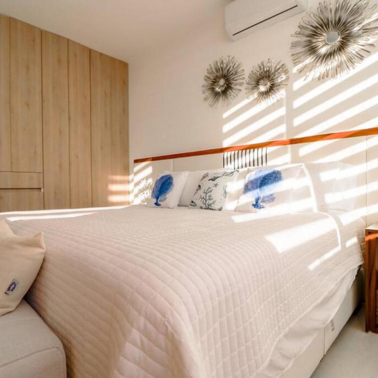 Brand new apt - pool in terrace - beach 1 minute! - Two-Bedroom Apartment - 10