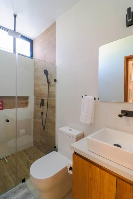Brand new apt - pool in terrace - beach 1 minute! - Two-Bedroom Apartment - 23
