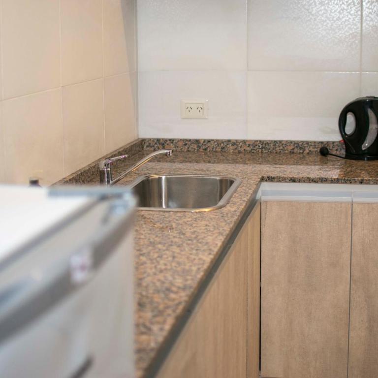 Lujan Homes - Suite Familiar Deluxe - 17