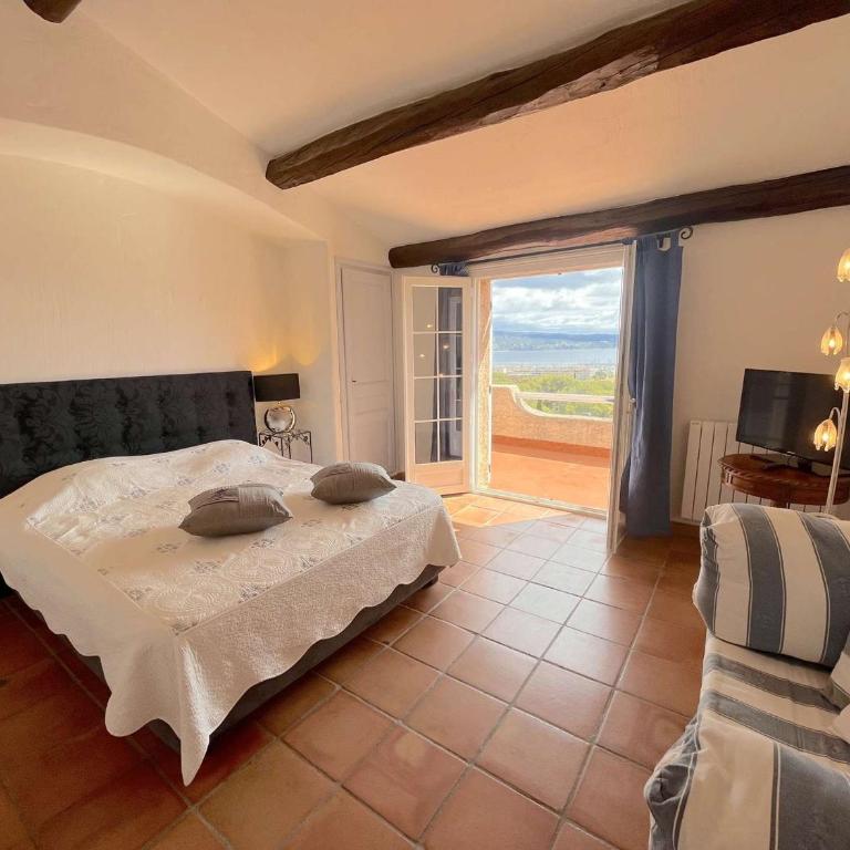 Villa spacieuse avec piscine et vue mer à Cavalaire - FR-1-226B-147 - Villa - 6