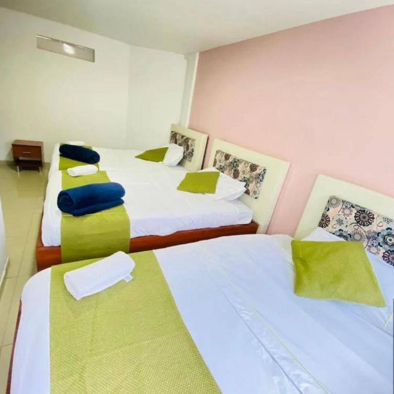 Hotel Calantha - Budget Triple Room - 1