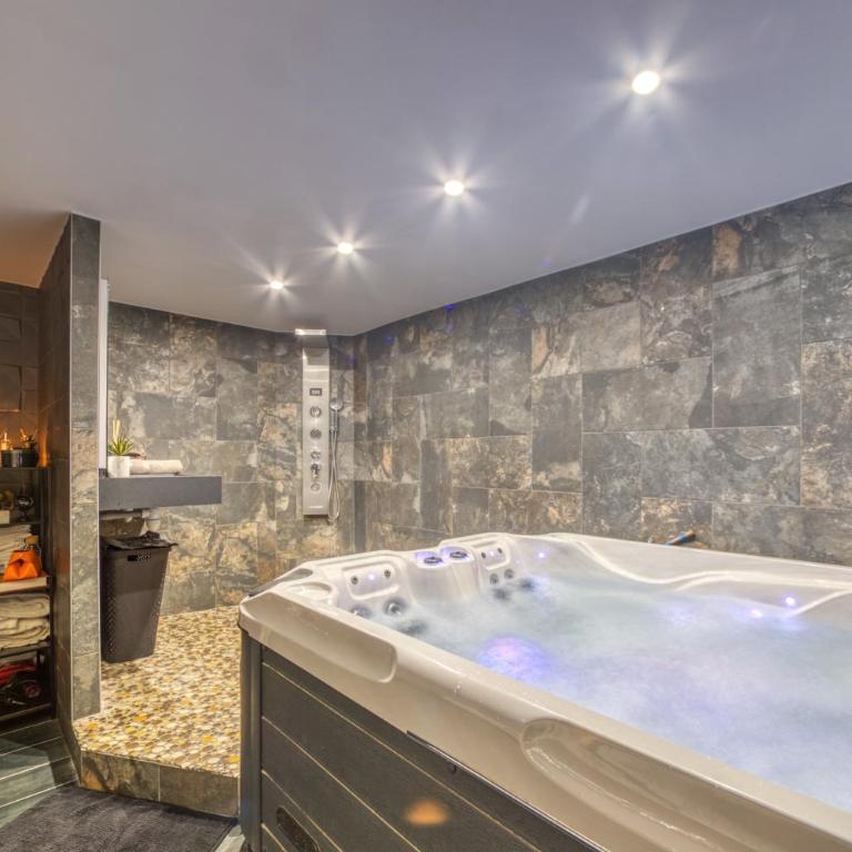 L'Eden Love - Jacuzzi / Sauna - Appartement 1 Chambre - 9
