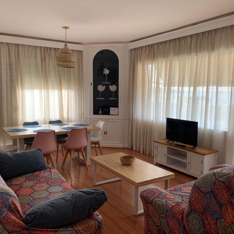 ATICO PLANAS céntrico frente mar - Apartamento de 3 dormitorios - 2
