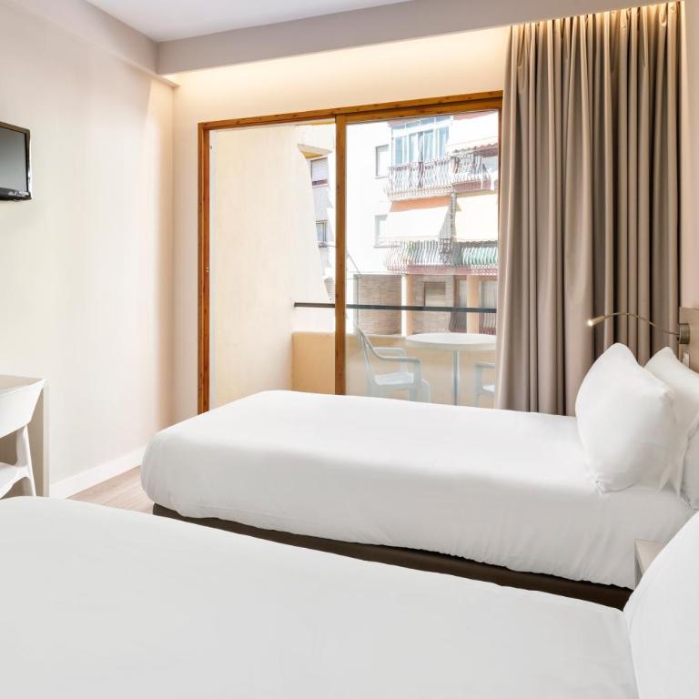 Hotel Andalucía - Habitación Doble con balcón - 2 camas - 5