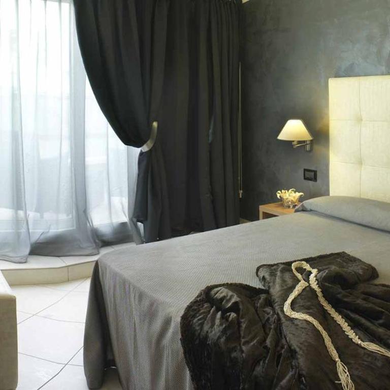 Hotel Petronio - Double or Twin Room with Bathroom - 1