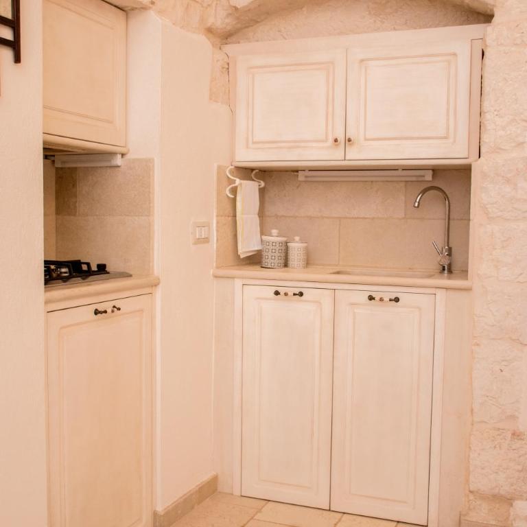 Micele Holiday Houses - Trullo con 2 Camere da Letto - 5