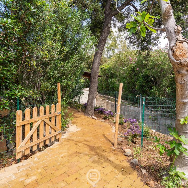 Casa Adele - Steps to Cala Sinzias Beach - Three-Bedroom House - 37