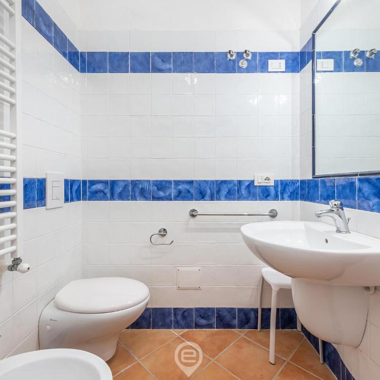 Casa Adele - Steps to Cala Sinzias Beach - Three-Bedroom House - 18