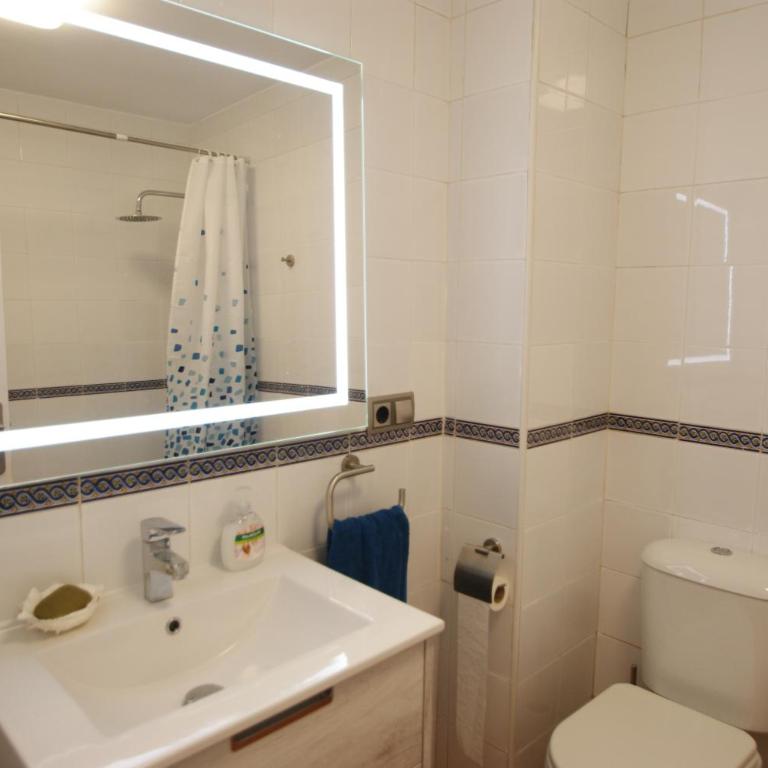 Casa a 400m de playa, 3 habitaciones, 2 baños y jardín - Apartment - 9