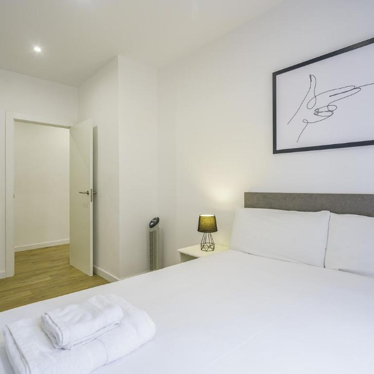 The White Flats Les Corts - Appartamento Superior con Balcone G32 - 2