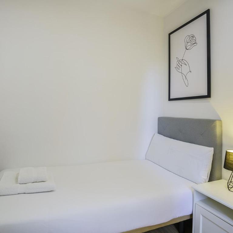 The White Flats Les Corts - Appartamento Superior con Balcone G32 - 3