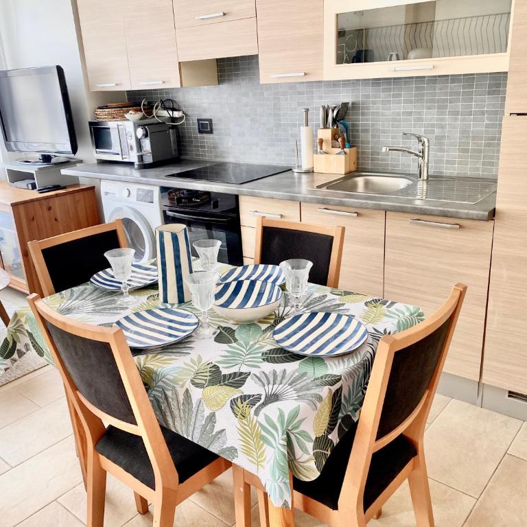 Appartement Cannes centre ville pour congrès ou vacances à 5 min de la Croisette, plage - Apartamento de 2 dormitorios - 4
