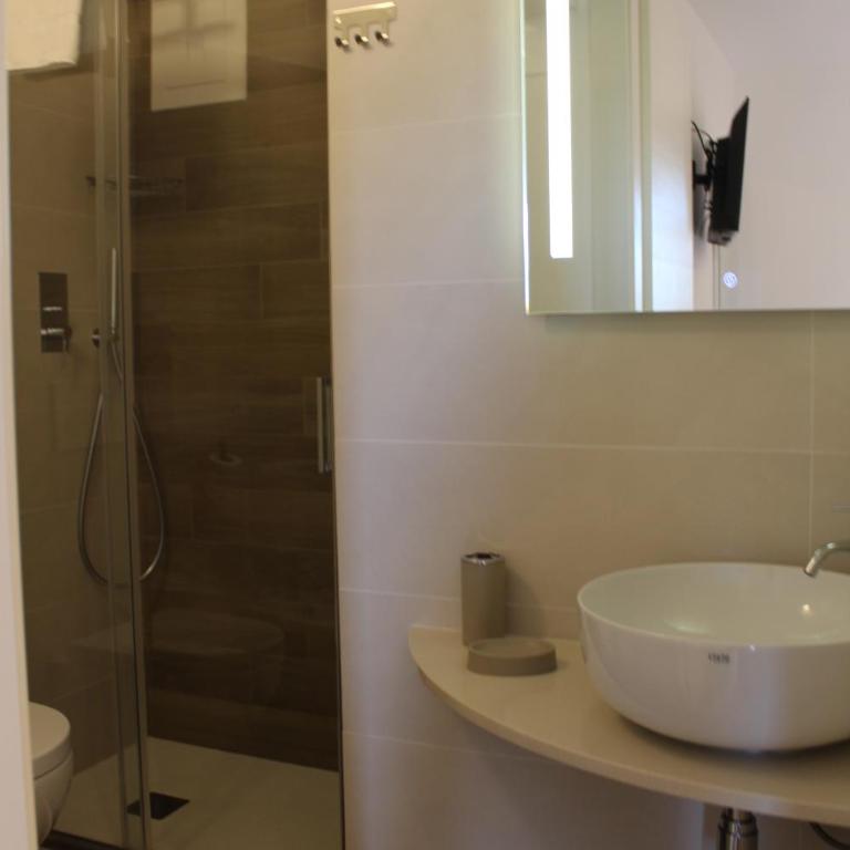Albergo Augusta B&B - Camera Familiare Standard - 6