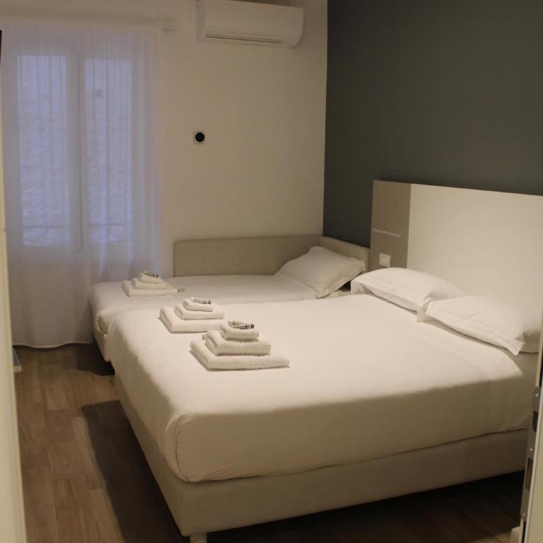 Albergo Augusta B&B - Camera Familiare Standard - 11