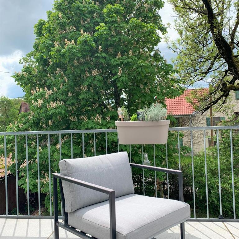Fe Wo Brunnen - 120 qm -Quiet location - lots of nature - grosser Balkon und Garten - 3D Rundgang verfügbar - Apartment mit 2 Schlafzimmern - 6