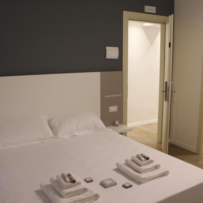 Albergo Augusta B&B - Camera Familiare Superior - 8