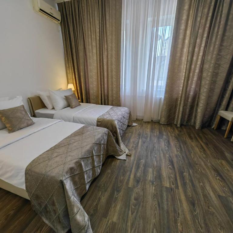 Hotel N - Twin Room - 8