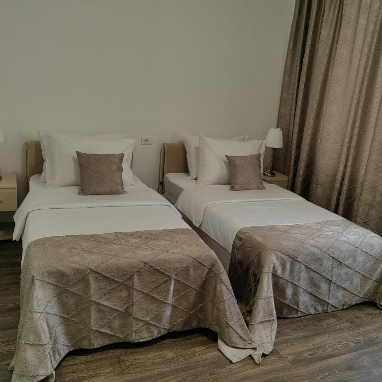 Hotel N - Twin Room - 9