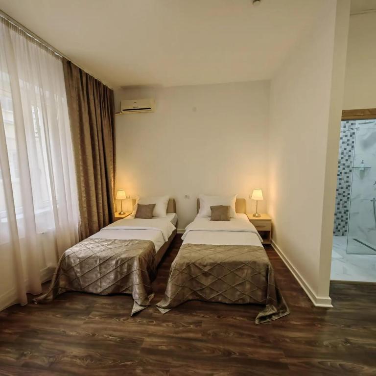 Hotel N - Twin Room - 10