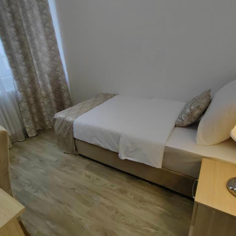 Hotel N - Small Single Room - 2