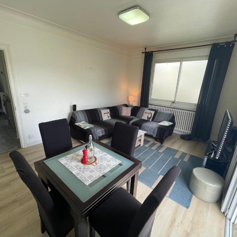 Balcon St Raymond maison 100m2 centre Lourdes - Appartement 2 Chambres - 12