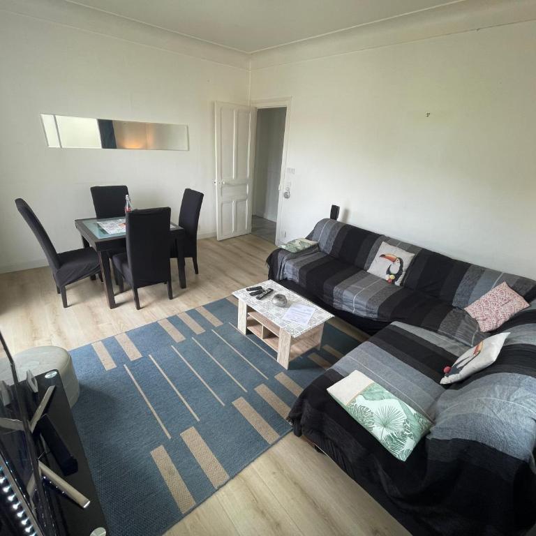 Balcon St Raymond maison 100m2 centre Lourdes - Appartement 2 Chambres - 9