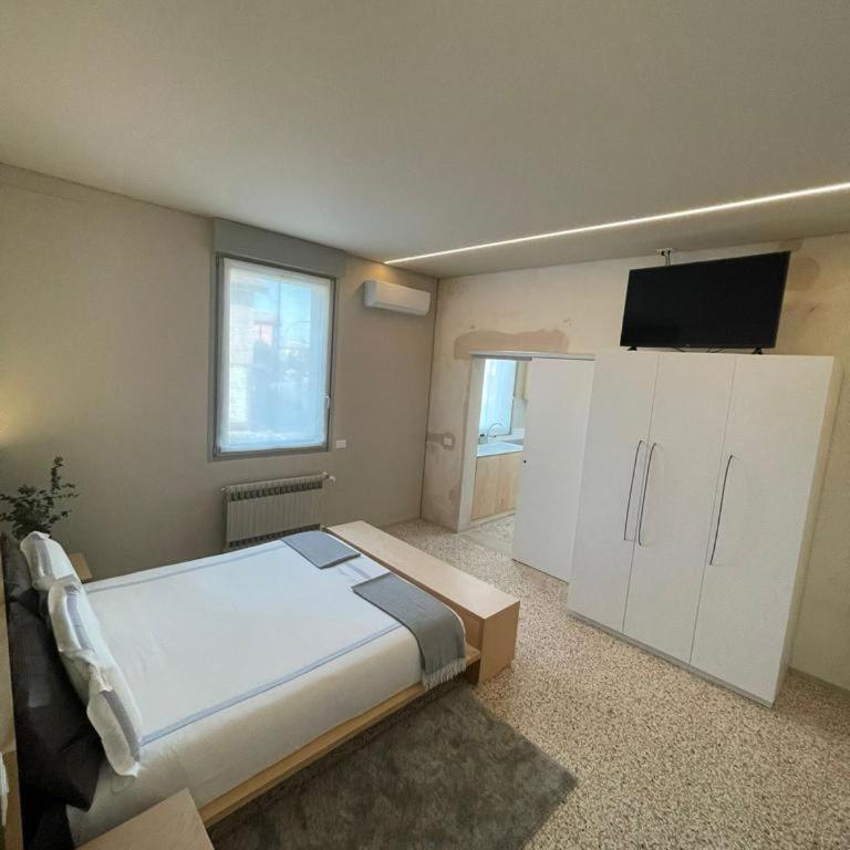 La Mirage - One-Bedroom Apartment - 14