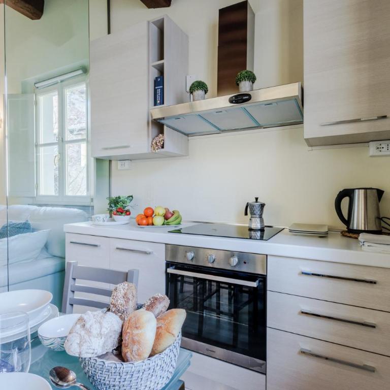Helene Smart Flat with Elevator inside Lucca - Appartamento con 2 Camere da Letto - 11