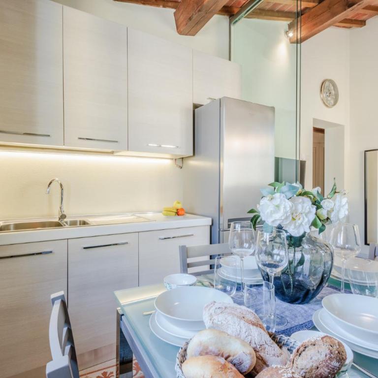 Helene Smart Flat with Elevator inside Lucca - Appartamento con 2 Camere da Letto - 13