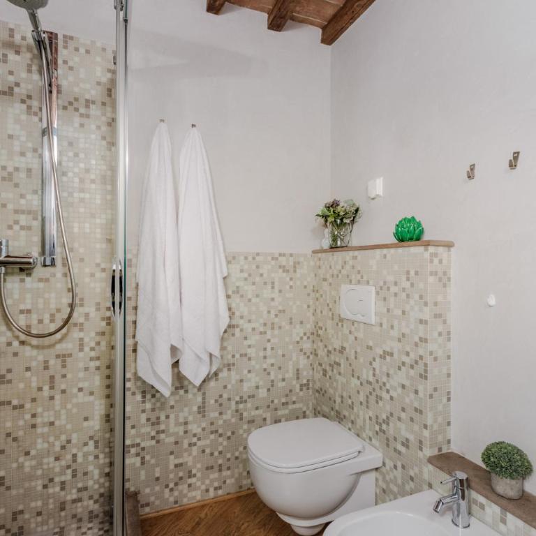 Helene Smart Flat with Elevator inside Lucca - Appartamento con 2 Camere da Letto - 22