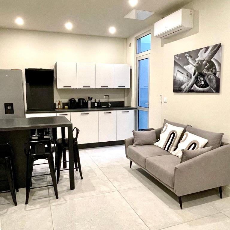 T3 en centre-ville avec extérieur - Apartamento de 2 dormitorios - 1