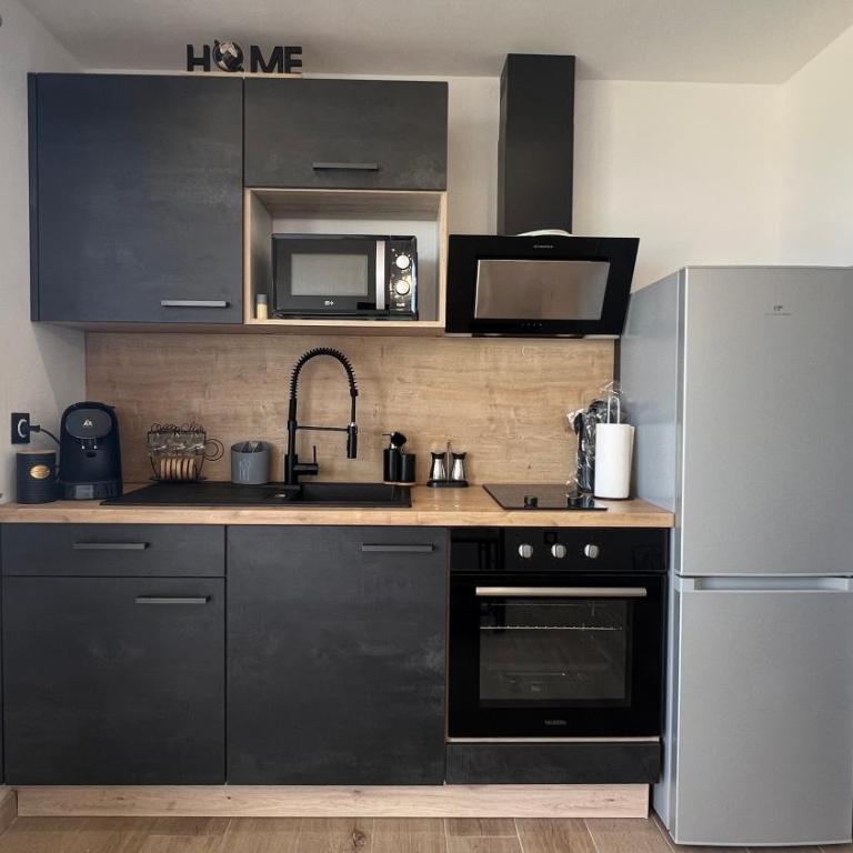 Appartement COSY, VUE MER avec Parking Privatif - Apartamento con vistas al mar - 6