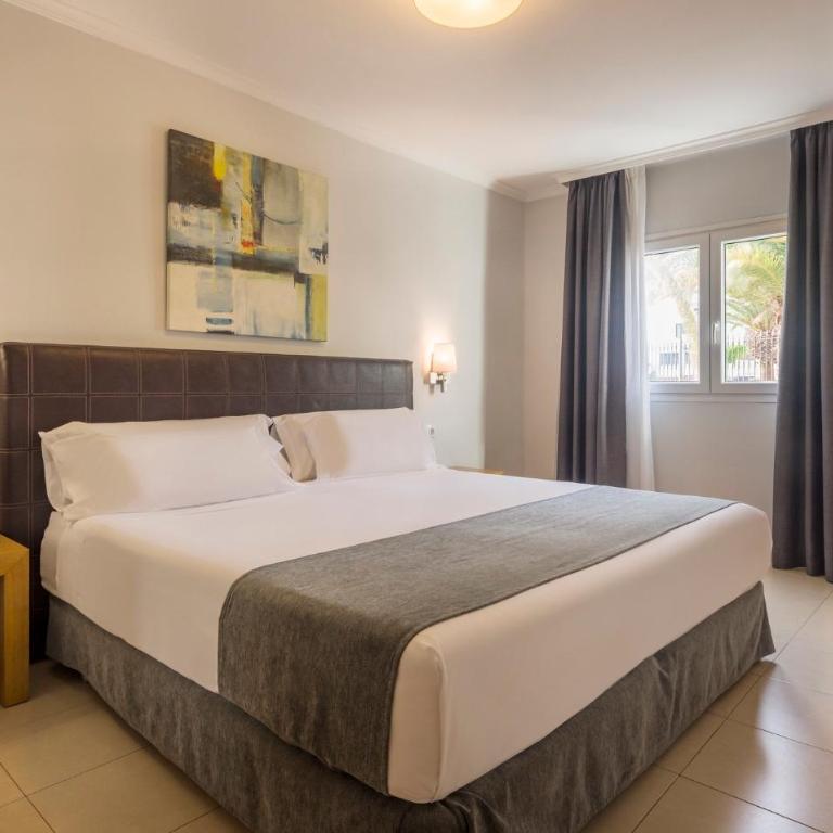 ILUNION Costa Sal Lanzarote - Two-Bedroom Villa (2 Adults + 2 Children) - 3