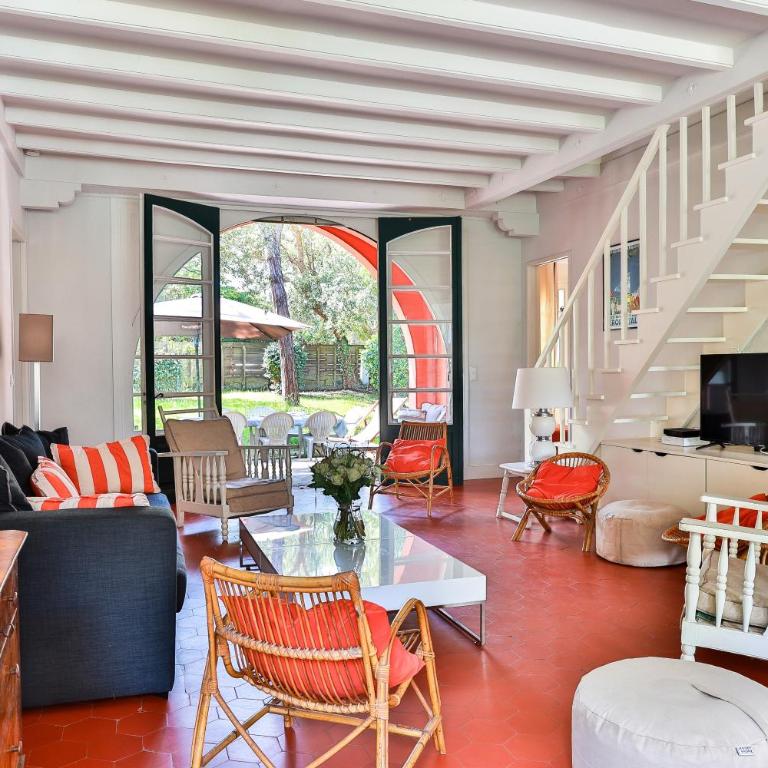 Itsala - Hossegor agréable villa entre canal et océan à 3 minutes à pied de la plage - Villa - Vue sur Jardin - 3