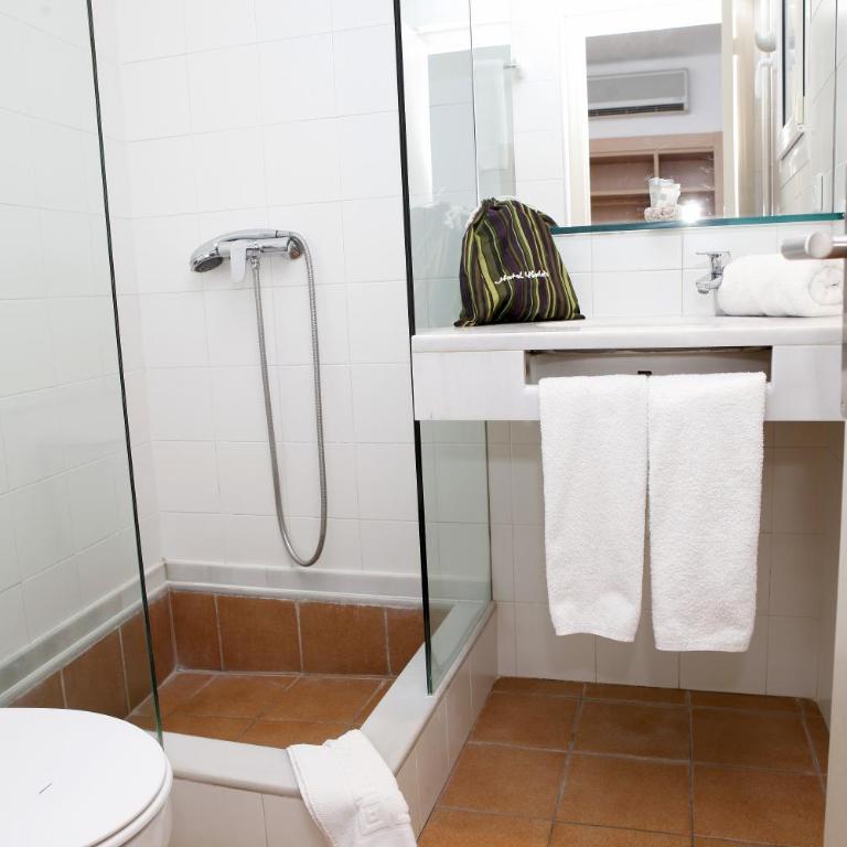 Hotel Ubaldo - Habitación Interior - 1 o 2 camas - 3
